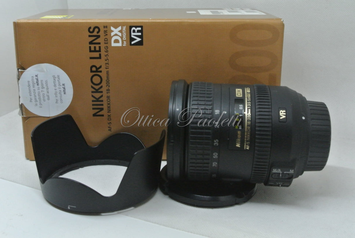 Nikon AF-S Nikkor 18-200 mm 1:3.5-5.6 G ED DX VR Usato